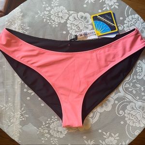 Fabletics Olivia Reversible Bikini Bottom NWT size medium